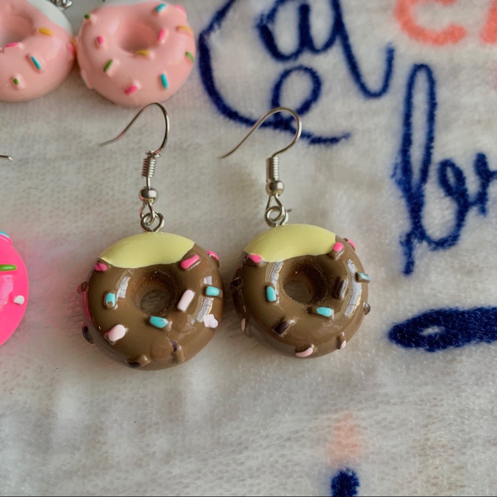 🍩 Women’s Donut Earrings 🍩 - Picture 4 of 4